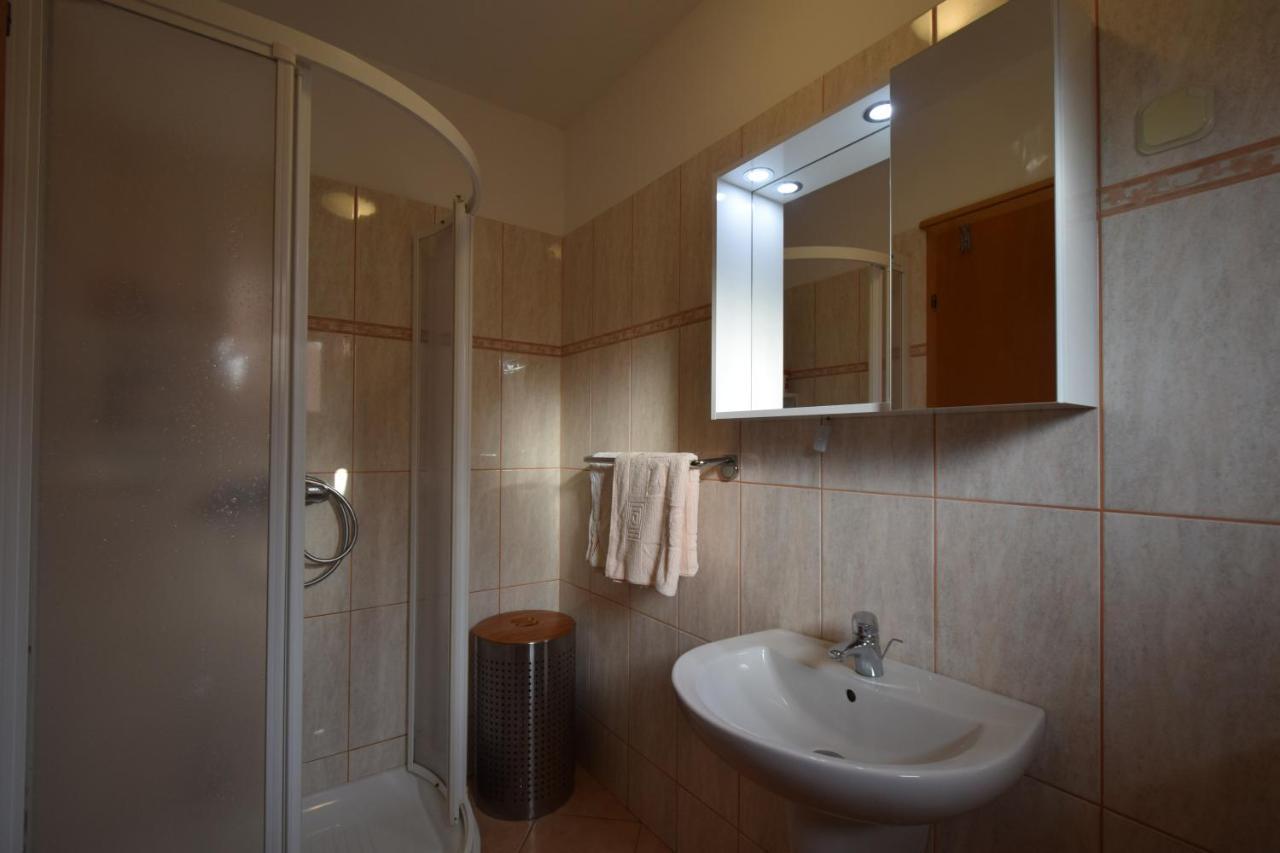 Apartment Jelka Малинська Екстер'єр фото