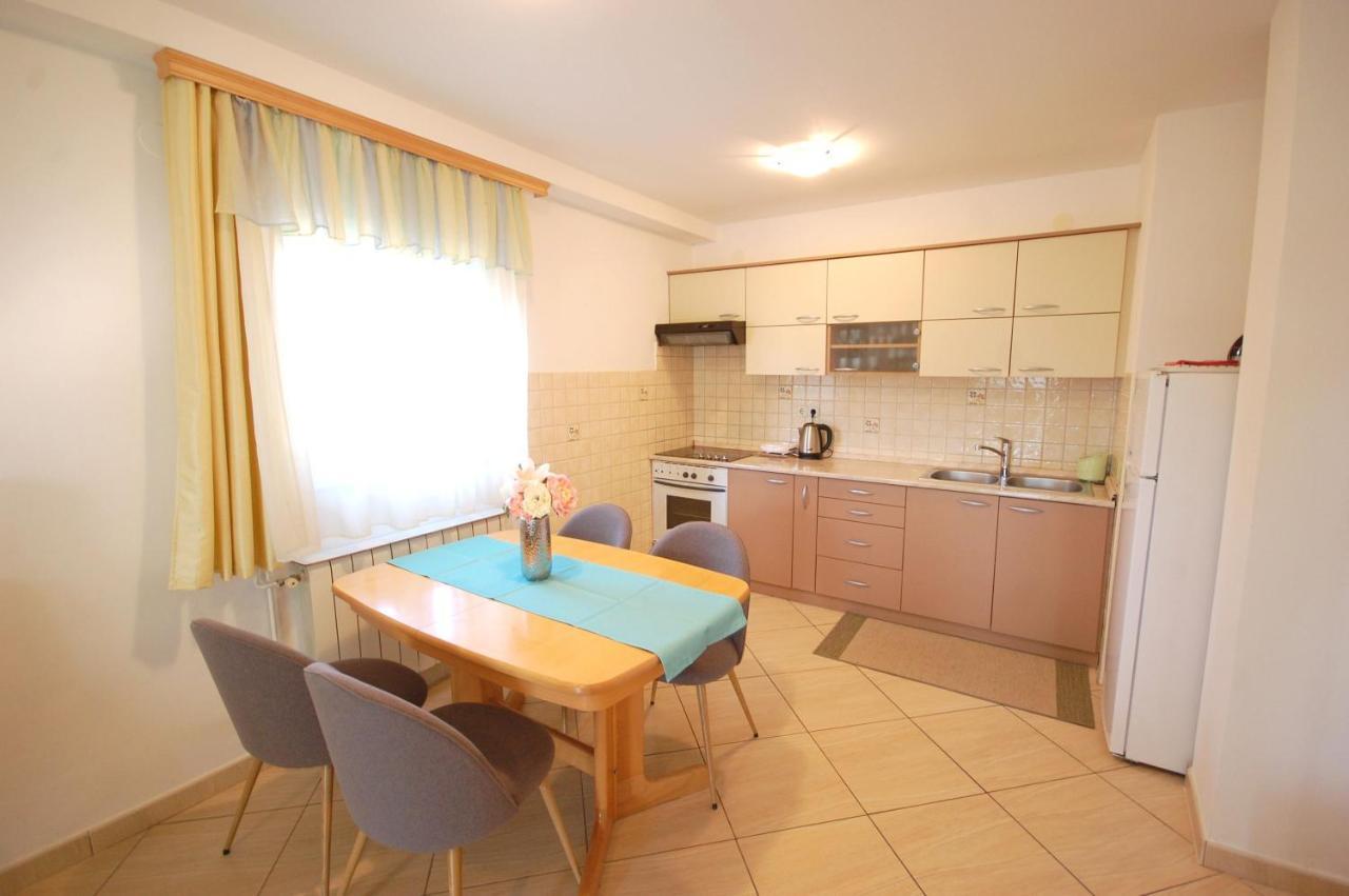 Apartment Jelka Малинська Екстер'єр фото